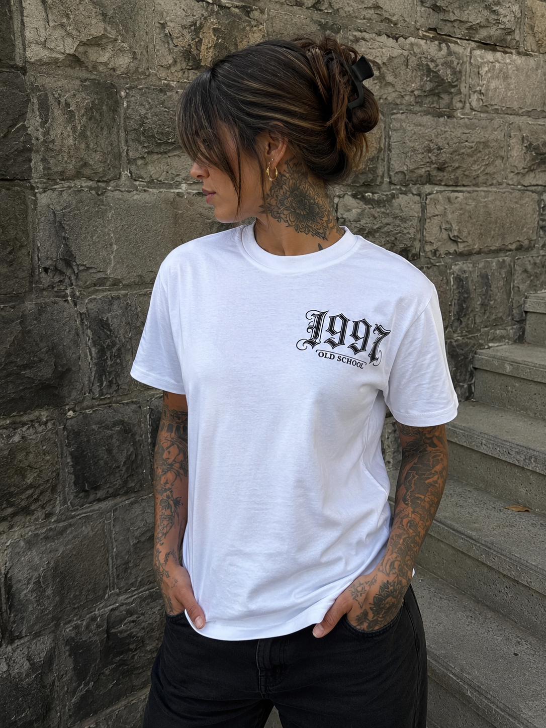 Dark Voyage – Classic Fit T-Shirt · 180 g/m² Bio-Baumwolle