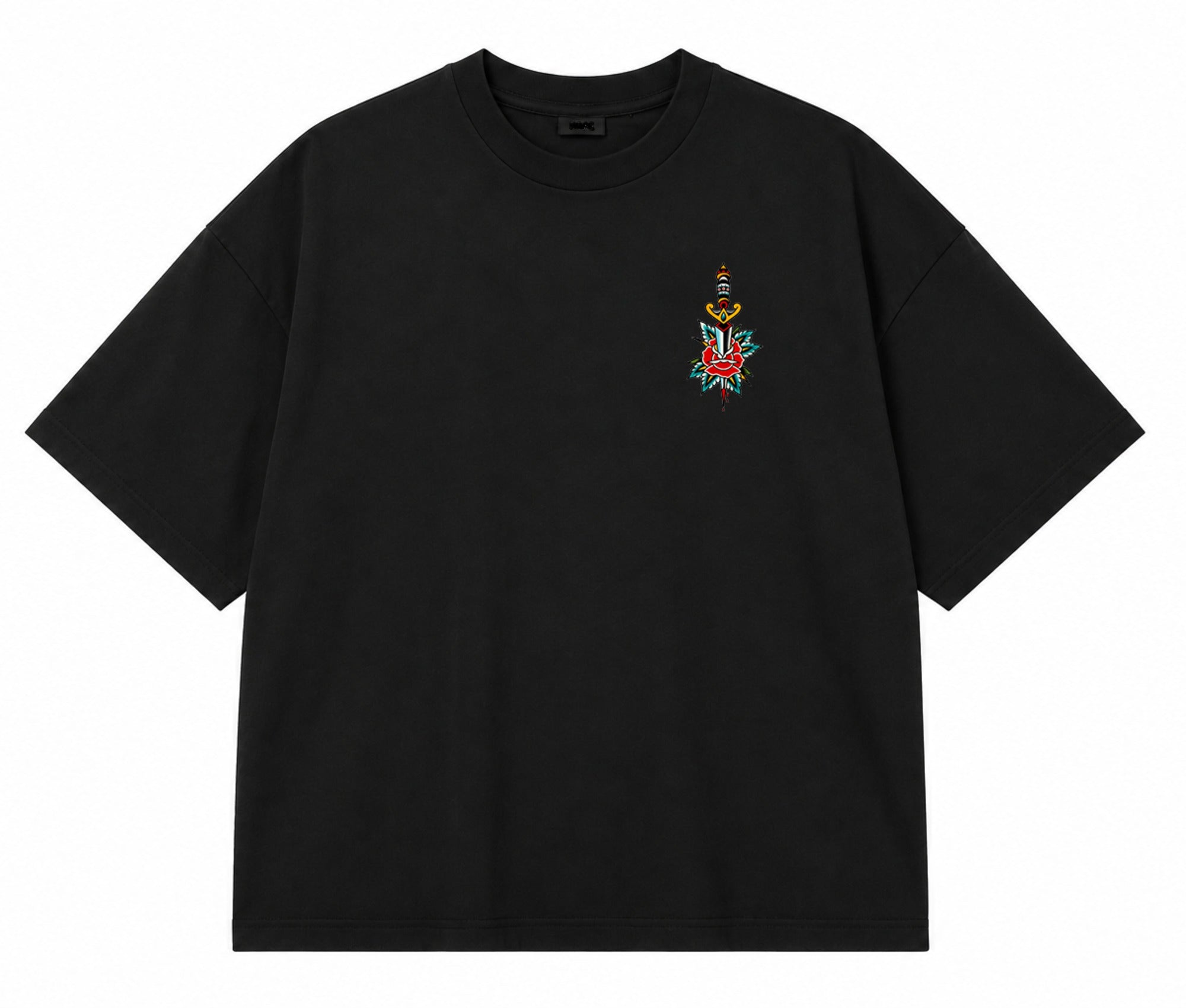 T-Shirt Daga Oversized